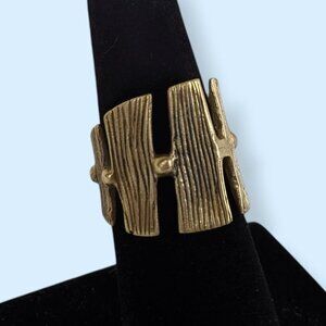 V. 925 Fence Post Ring